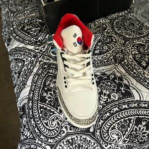 Brand new retro Jordan 3s